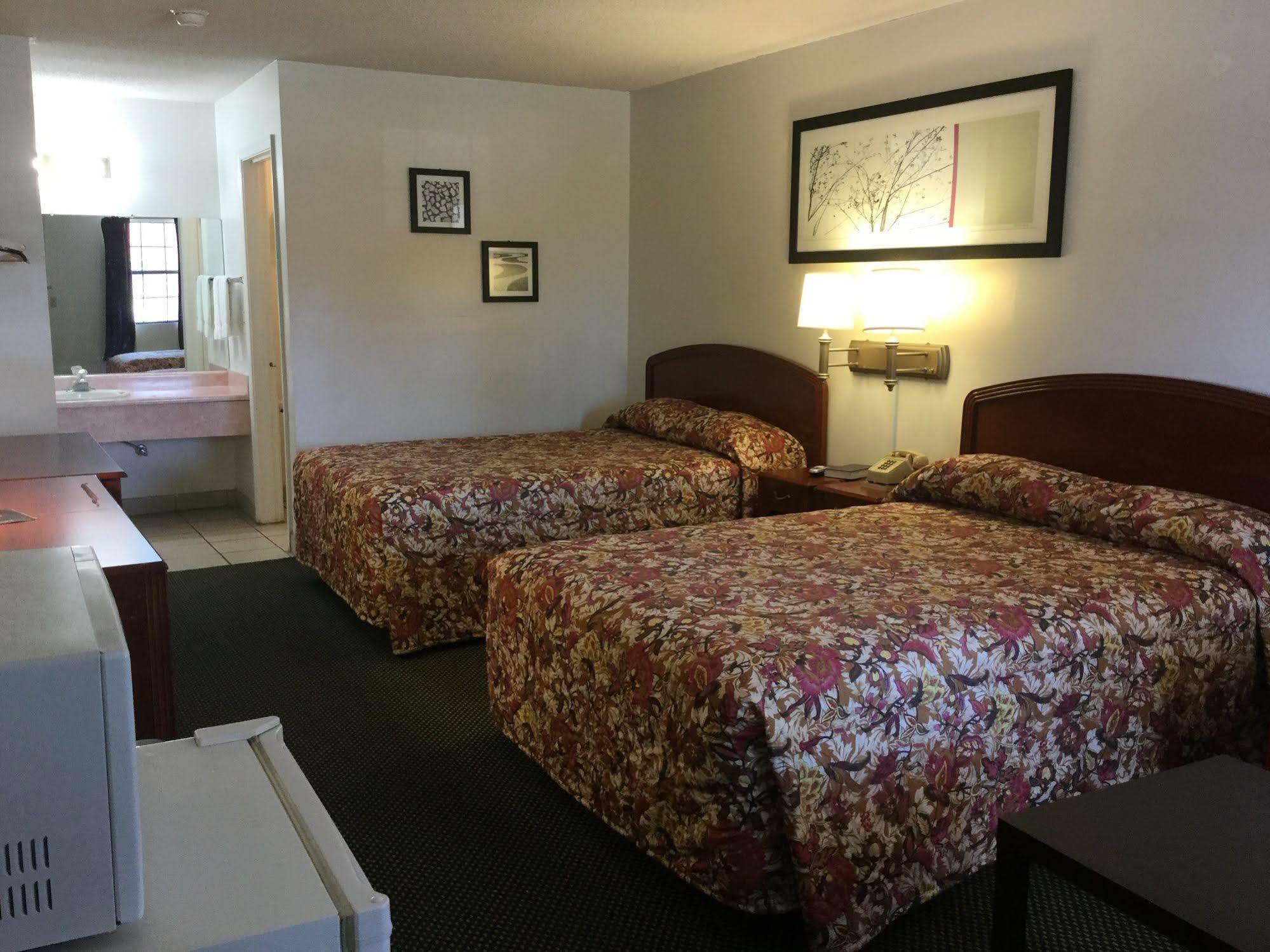 American Inn Metter Esterno foto